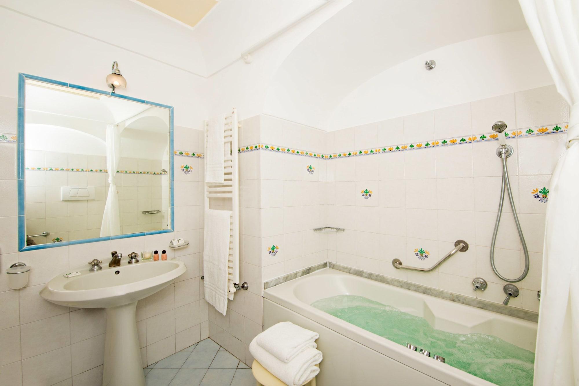 Albergo California Позитано Екстериор снимка