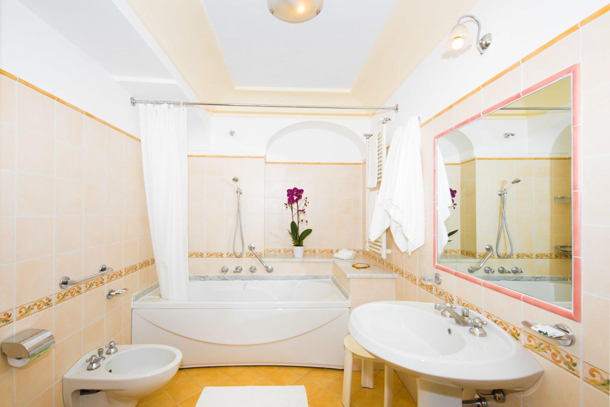Albergo California Позитано Екстериор снимка