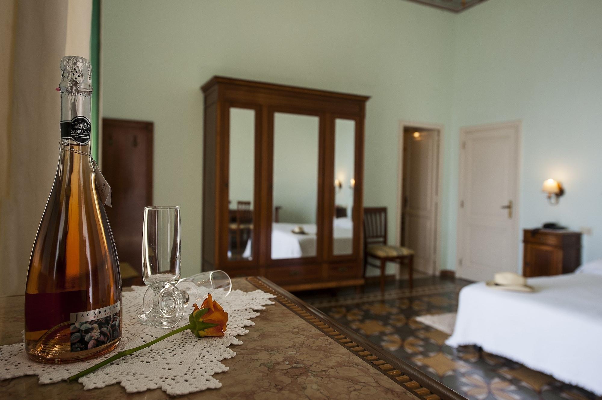 Albergo California Позитано Екстериор снимка