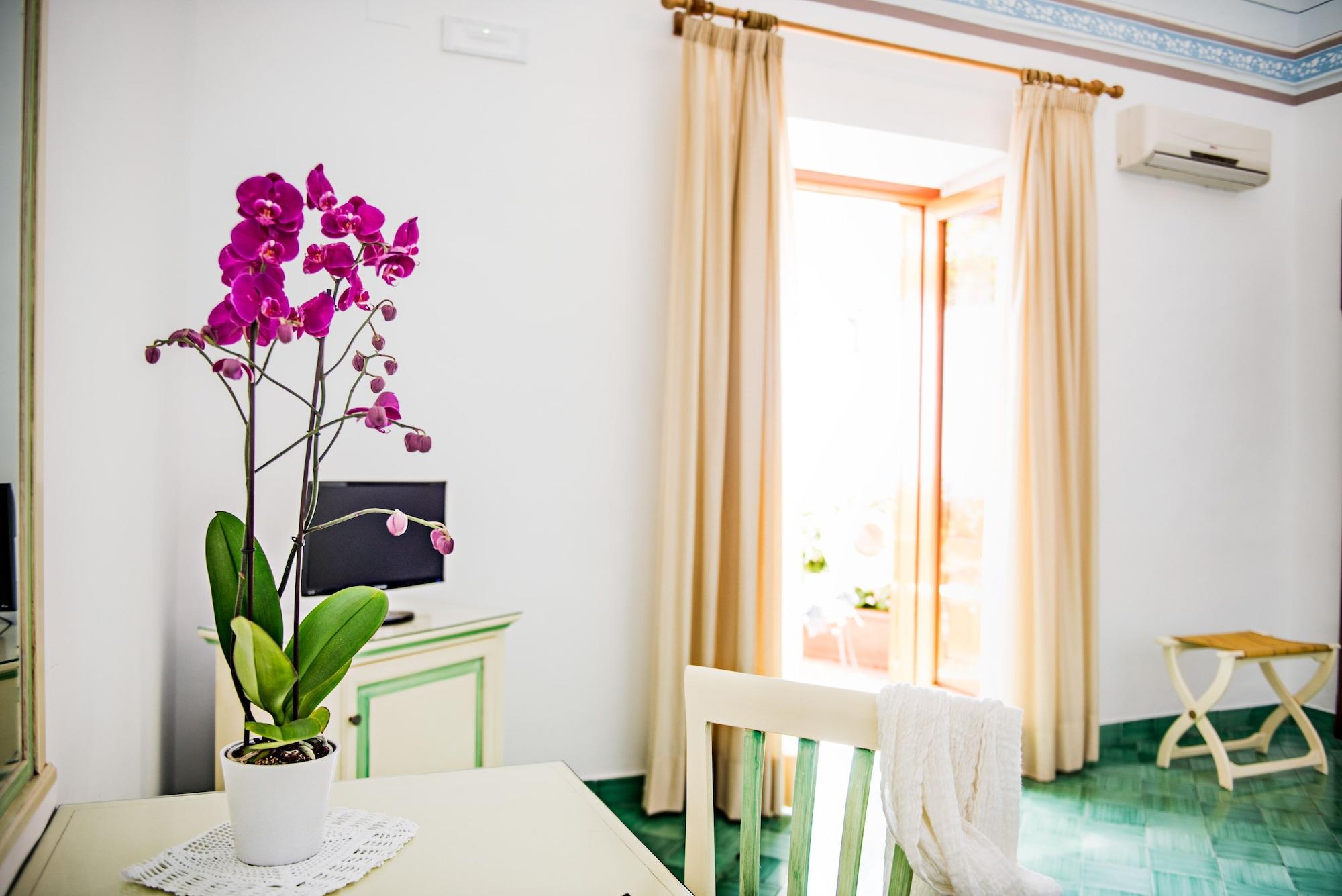 Albergo California Позитано Екстериор снимка