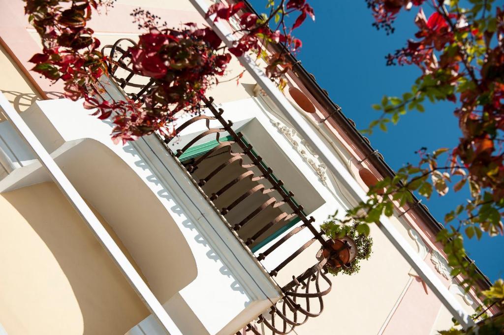Albergo California Позитано Екстериор снимка