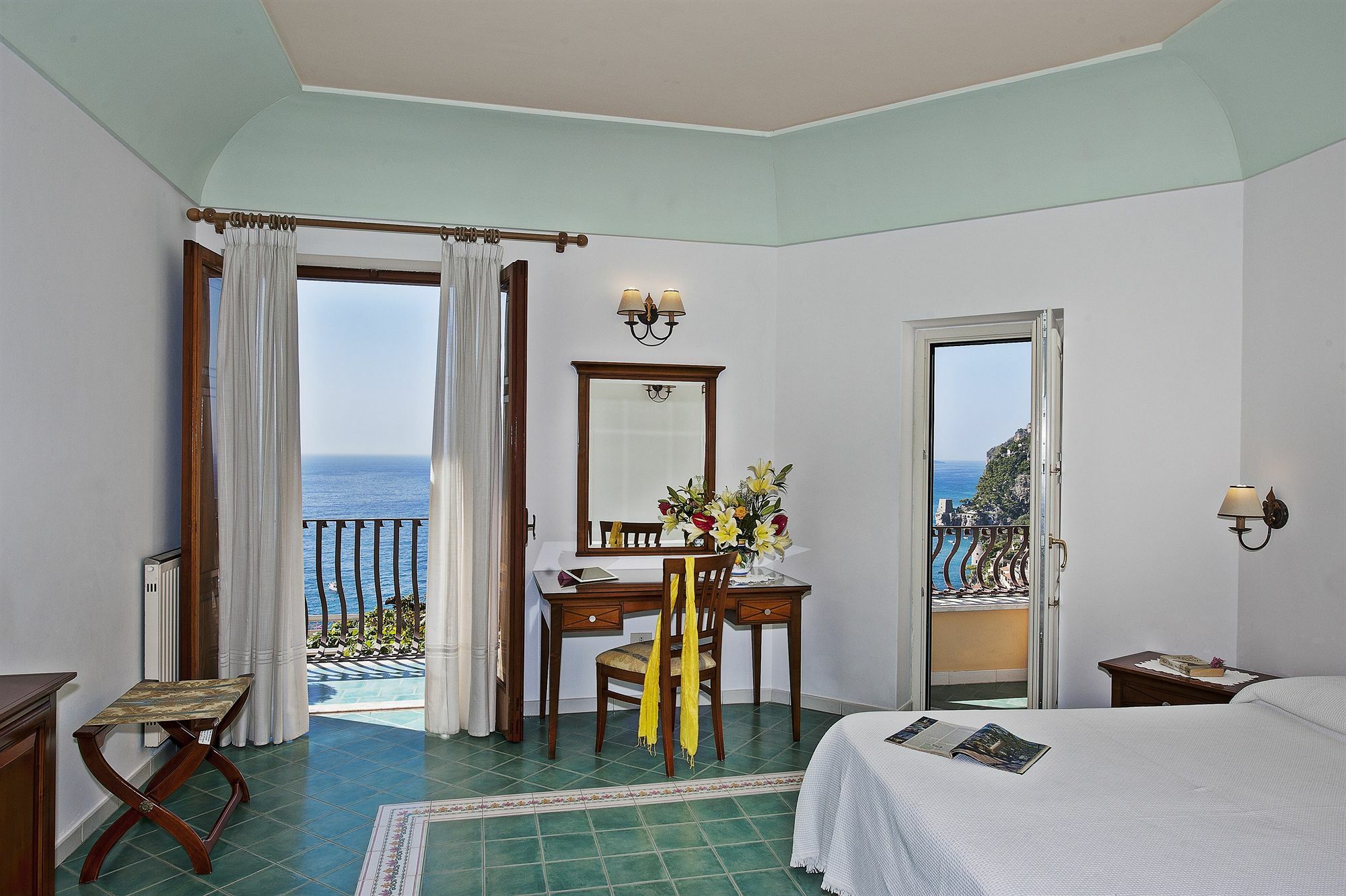 Albergo California Позитано Екстериор снимка
