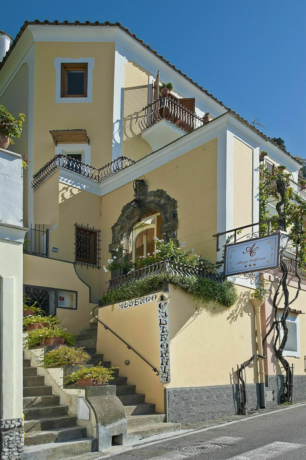Albergo California Позитано Екстериор снимка